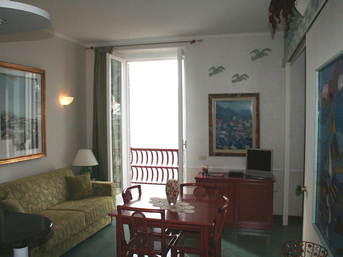 Appartement Locazione Turistica Caleidoscopio à Amalfi Extérieur photo